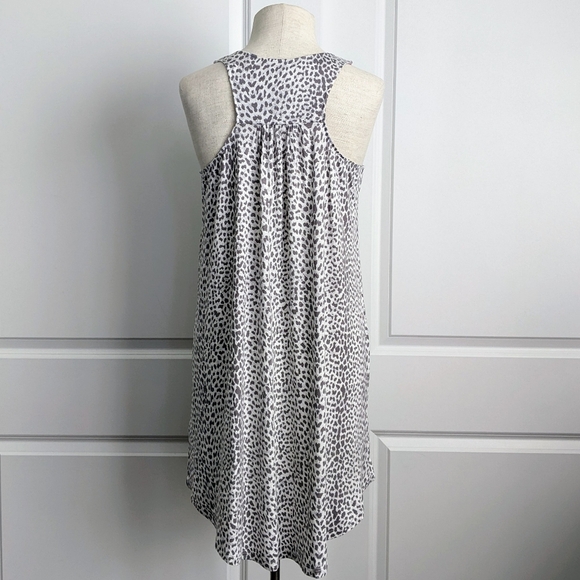 Room Service Sleep Shirt Chemise Sleeveless Animal Print Grey White M NWT - Picture 5 of 10